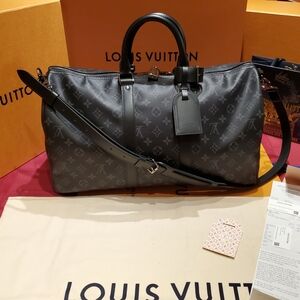 LOUIS VUITTON Keepall Bandoulière 45 in Monogram Eclipse - Like New